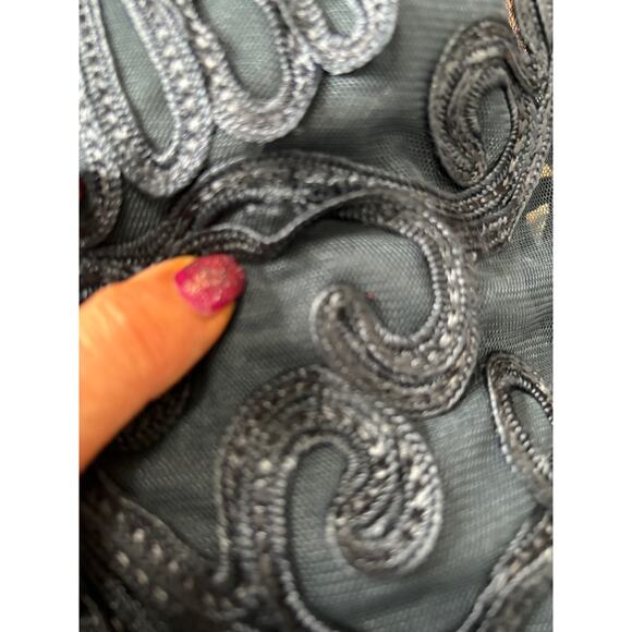 JS Collections NWT Women's Embroidered Midi Sheath Dress Size 2 Navy 3/4 Sleeves - Picture 9 of 10